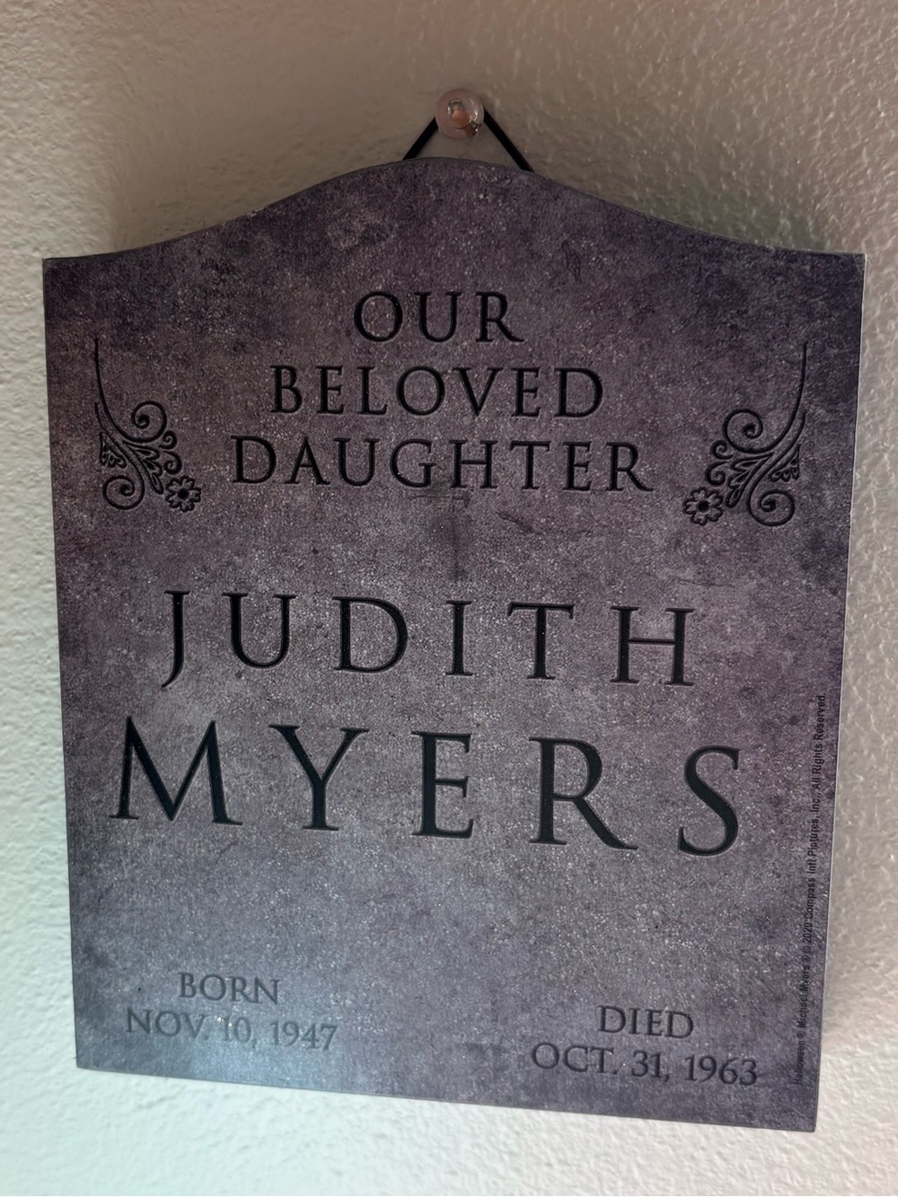 “Halloween Judith Myers” Gravestone Wall Decor